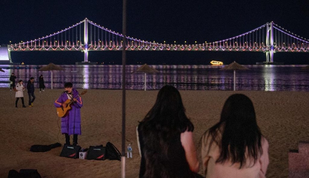 광안리 야경과 버스킹