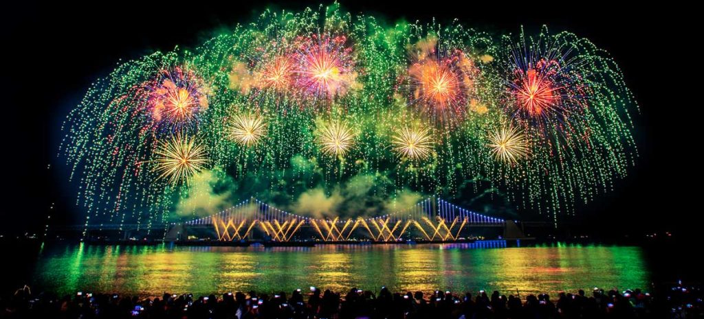 아름다운 부산 밤하늘의 하모니 부산불꽃축제