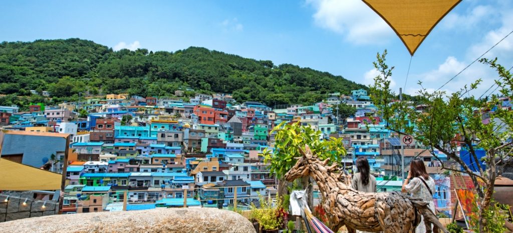 알록달록 아름답게 펼쳐진 파스텔톤 감천문화마을